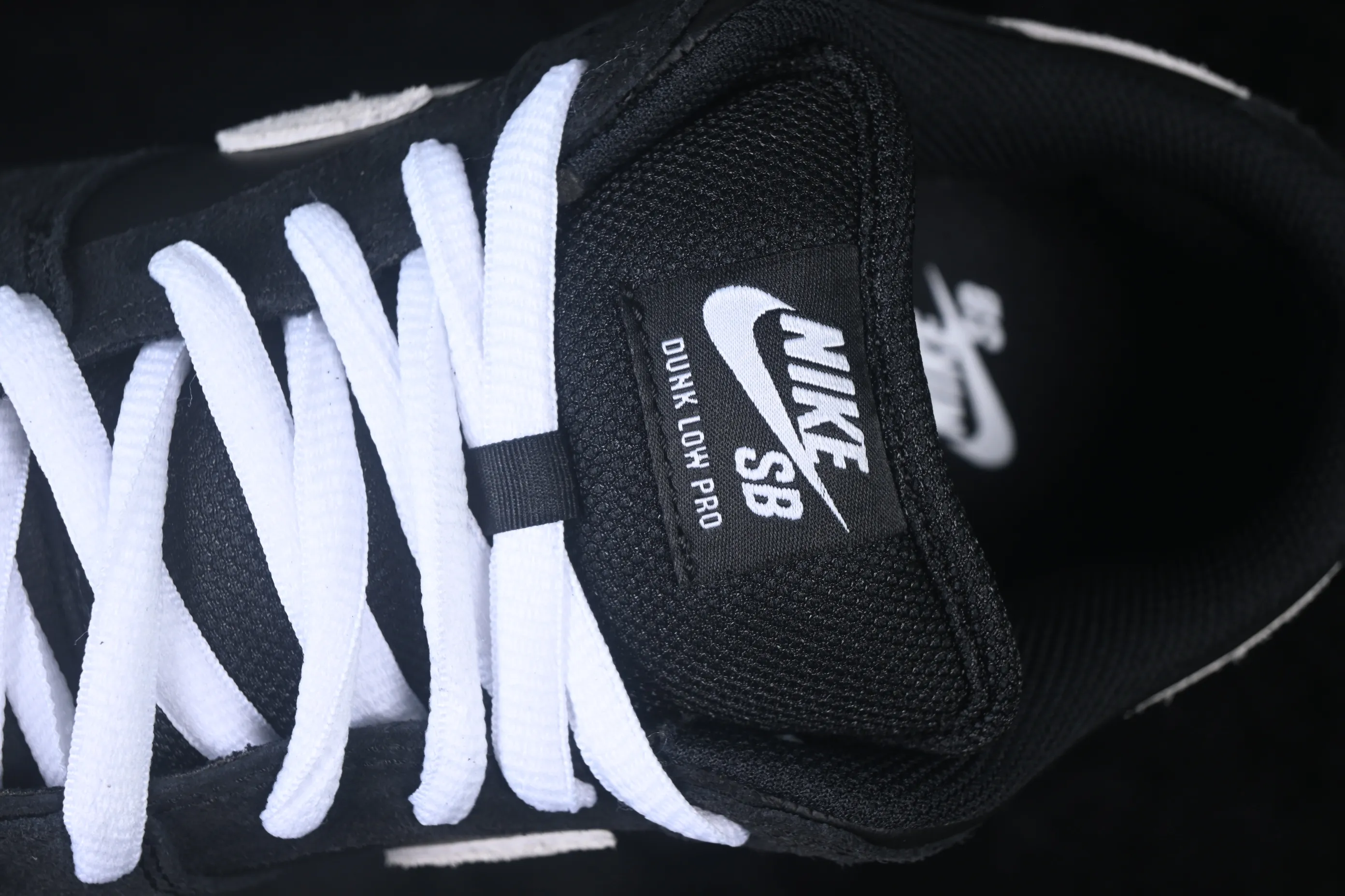 All Categories Nk SB Dunk Series Nk SB Dunk Low Low-top sneakers Foreign trade version Nike SB Dunk Low Raw rubber black and white Full toe layer low-top casual sneakers HF3704-003